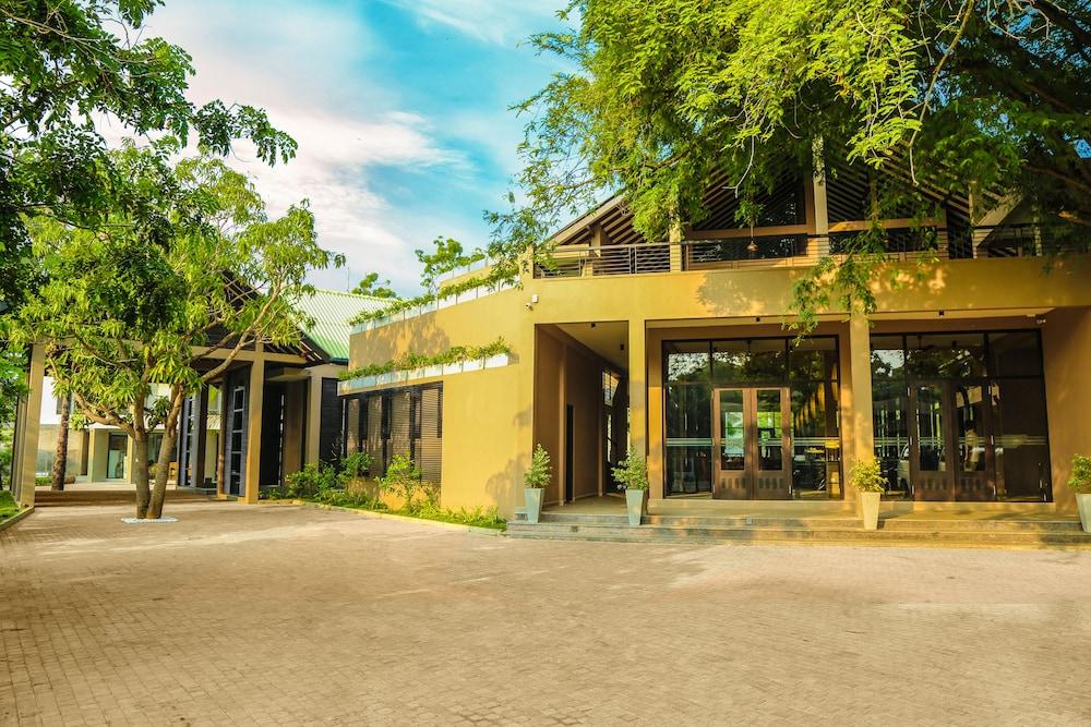 Oak Ray Wild Yala Hotell Tissamaharama Exteriör bild