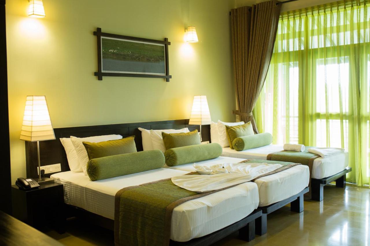 Oak Ray Wild Yala Hotell Tissamaharama Exteriör bild